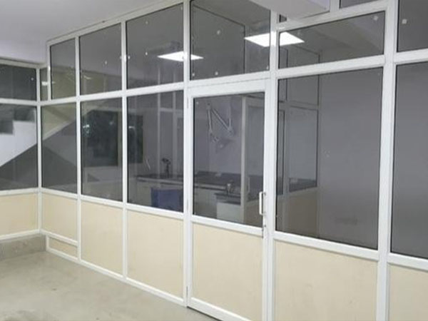 Aluminium office parttion